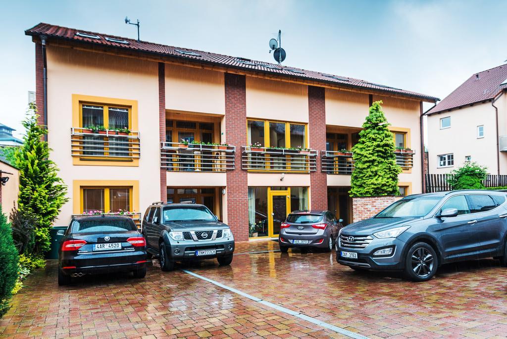 Hotel City Pardubice Ruang foto